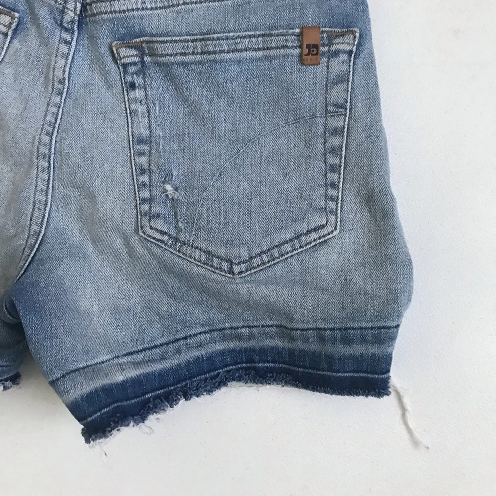 Joe's Alston Medium Wash Distressed Cut Off Denim Shorts • Size 25 🔴